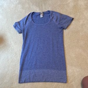 Athleta shirt